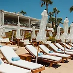 In Elviria, A Retreat Among Palm Trees, With Private Heated Pool And Barbecue, Villa *