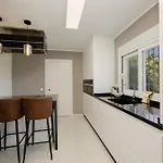 In Elviria, A Retreat Among Palm Trees, With Private Heated Pool And Barbecue, * Marbella