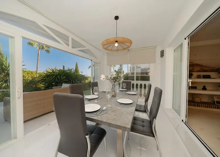 In Elviria, A Retreat Among Palm Trees, With Private Heated Pool And Barbecue, *